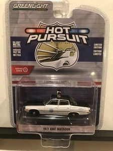 1/64 Greenlight Hot Pursuit 1971 amc Matador Yonkers de Nueva York coche de policía blanco y negro - Imagen 1 de 2