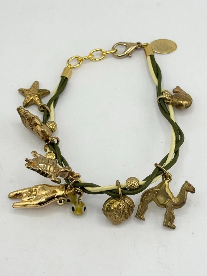 Зеленый и желтый кожаный плетеный браслет с брелоками - Изображение 1 из 4