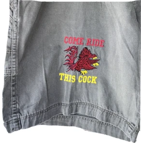 USC Gamecock Shorts Wrangler gesticktes Logo NCAA Herren 40 grau Come Ride This - Bild 1 von 12