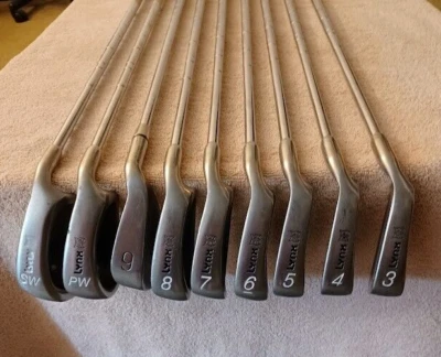 TZ GOLF - VINTAGE LYNX Parallax MEN'S Golf Set - 9 Irons, 3-SW Steel R Shaft RH - Image 1 of 4