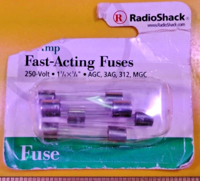 Предохранители быстродействующие RadioShack® 3/4A 250 В • 1-1/4 дюйма x 1/4 дюйма • упаковка из 4 штук • P/N 270-1004 - Изображение 1 из 2