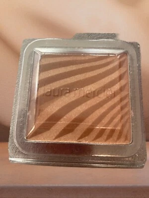 LAURA MERCIER  ~ BRONZING PRESSED POWDER REFILL ~ Sun Bronze - Image 1 of 2