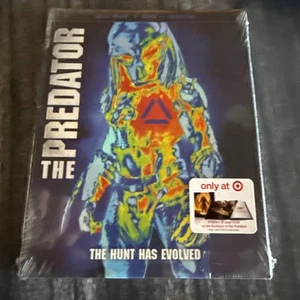 The Predator Limited Edition 36-Page Book Predator (Blu-Ray/DVD/Digital Code) - Picture 1 of 4