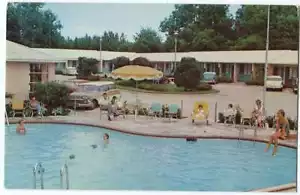 VALDOSTA GA 1950er CARS ASHLEY OAKS MOTEL VINTAGE POSTKARTE AM STRASSENRAND 031021 Q - Bild 1 von 2