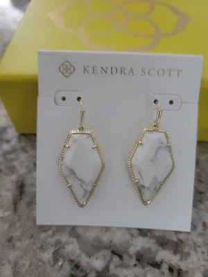Pendientes colgantes Kendra Scott Tessa oro blanco howlita nuevos con etiquetas caja de regalo de $75 Foto 1 de 2