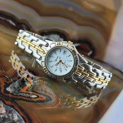 Vintage New WRANGLER Gold & Silver SEL Link Bracelet Watch - Image 1 of 4