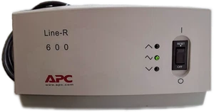 Line-R LE600 4-Outlet Voltage Regulator Surge Protector 110-120V - Picture 1 of 7