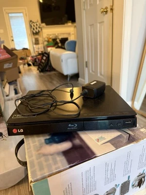 LG Blu-Ray Disc/DVD Player BP330 - Tested & Working No Remote - Image 1 of 4