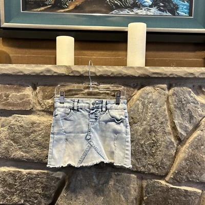 Falda vaquera Justice Girl envejecida lavado claro denim dobladillo deshilachado falda talla 6 excelente Foto 1 de 4