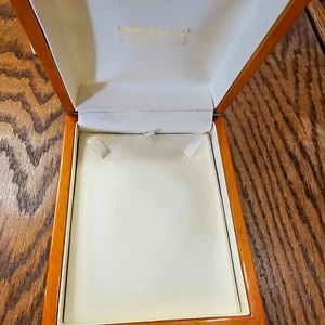 Lot of 5 Wood Pendant/Necklace Presentation Box with outside white box. - Picture 1 of 4