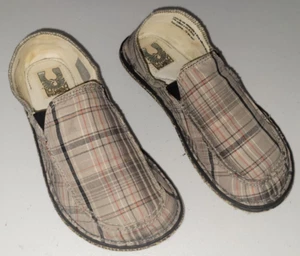 Zapatos vintage de marca simple Y2K. Línea Puntera Verde - Materiales Reciclados. Talla 7,5 - Imagen 1 de 13