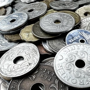 Unusual Shaped Coin | 1 Random Collectible: Square or Holed Coin! - Picture 1 of 8