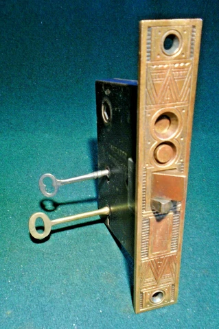 CORBIN #1330 1/2 LH DOUBLE KEY 7 1/4" GOTHIC FACE MORTISE LOCK w/KEYS  (16990) Cover