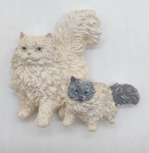 Fluffy White Cats Magnet Souvenir Refrigerator White Cat & Kitten Magnet - Picture 1 of 3