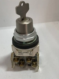ALLEN BRADLEY 800T-J41KE7B SELECTOR SWITCH 3 POS MAIN 2NO/2NC SERIES T NNB - Picture 1 of 4