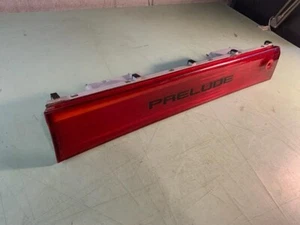 90-91 OEM Honda Prelude Rear Center Taillight Tail Light Lamp REFLECTOR Garnish - Picture 1 of 11