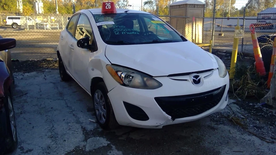 Seat Belt Front Bucket Seat Passenger Buckle Fits 11-14 MAZDA 2 5235593 Foto 1 de 4
