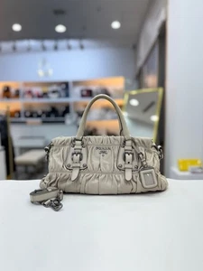 Prada Napa Goatskin Gauffre Tote Bag BN1407 136217364 - Picture 1 of 6