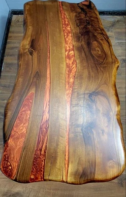 Mesa de centro río epoxi volcán madera borde vivo 36x18" ​ Foto 1 de 4