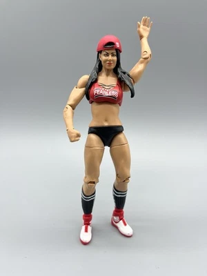 Figura de acción WWE Mattel Basic Battle Pack 51 Maryse como Nikki Bella Foto 1 de 2