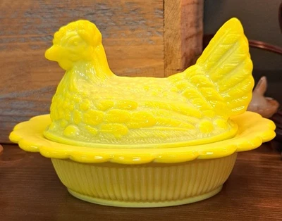 Mosser Glass Yellow Hen on Nest Covered Dish -Bright Lemon Milk Glass! Dandelion