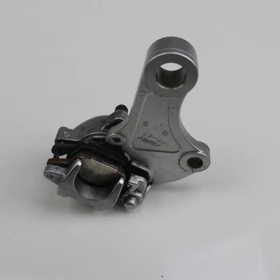 Honda Interstate 1300 2015 pinza de freno trasera con soporte de montaje Foto 1 de 4