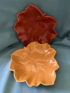 Pfaltzgraff Plymouth Leaf Plates Appetizer Nut Candy Dessert Set of 2 - Picture 1 of 4