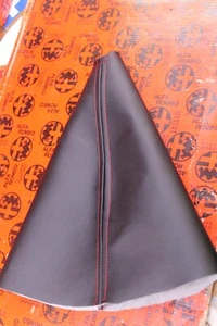 Alfa Romeo Spider Black Shift Boot with Red Stitch 86-94 - Bild 1 von 5