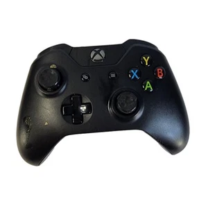 Microsoft Xbox One Wireless Controller Black Model 1537 - For Parts or Repair - Picture 1 of 8