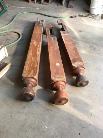 Mar Set Of Three Matching Oak Newell Post 5“ X 5“ Cover