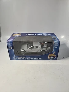 WELLY 1/24 - DELOREAN Time Machine BACK TO THE FUTURE II  - Picture 1 of 16