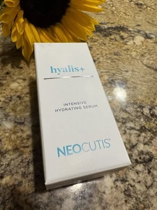 Neocutis Hyalis+ Intensive Hydrating Serum 0.5 oz - Picture 1 of 3