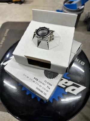 Shimano CS-R7000 11 Speed Cassette 11-28T Silver New  - Image 1 of 4