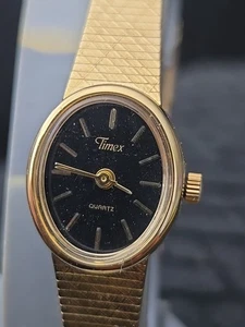 Vintage Timex BA CELL Women Gold Tone Oval Quartz 16mm Watch 6 1/2" - Picture 1 of 11