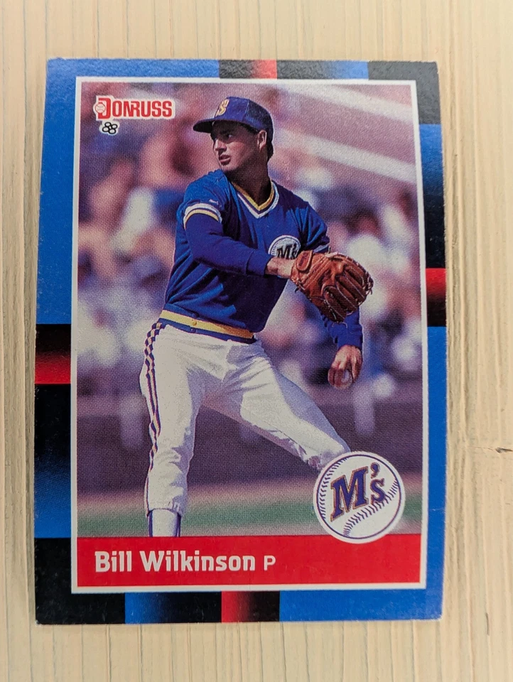 Donruss 1988 baseball card singles #321+ - Mix & Match cards for up to 40% off! - Image 1 of 1