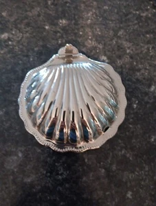Vintage Silverplate Clamshell Butter Caviar Jam Dish Glass Insert + Butter Knife - Picture 1 of 6