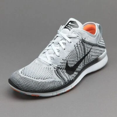 Nike Free Tr Flyknit Blanco/Negro Mujer Talla 11 718785-100 Zapatos de Entrenamiento para Mujer  Foto 1 de 4