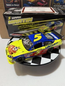 RARE* Autographed Mark Martin #5 Kellogg’s 2009 1/24 Nascar Diecast - Picture 1 of 13