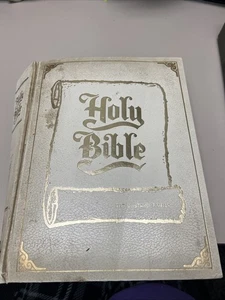 Large White KJV Holy Bible Large Print  pub. by J.G. Ferguson Publishing c.1965 - Imagen 1 de 5