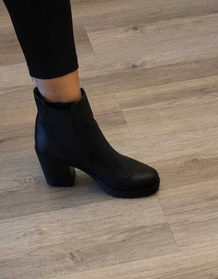 Pier One Stiefeletten,schwarz,gr.38 - Bild 1 von 4