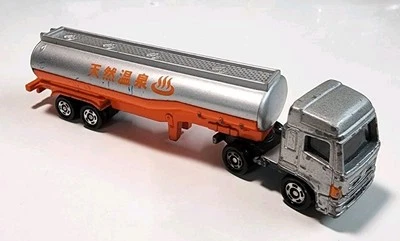 Remolque tractor Tomica #77 Hino Profia aguas termales naturales HO camión cisterna de petróleo Foto 1 de 4