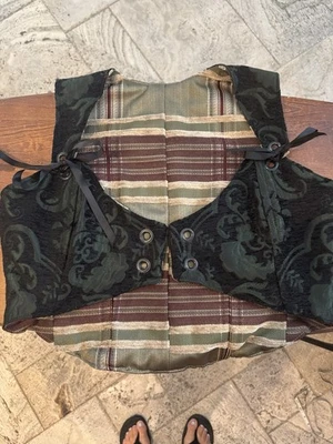 "Corsé Damisela In This Dress recortado Marie grande medallón verde y negro 42-44""" Foto 1 de 2