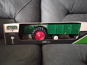 Scale Model Oliver Row Crop 70 Tractor With Wagon & Plow 1/16 - Picture 1 of 3