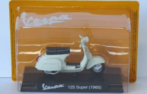 Atlas Editions 1:18 Scale Vespa 125 SUPER 1965 Vespa Collection in 1:18 - Picture 1 of 1