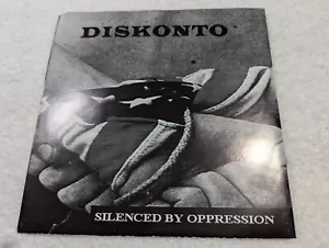 DISKONTO Silenced By Oppression 7" Clean Plate Crust punk Doom Hiatus Massgrav - Foto 1 di 3