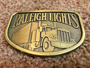 Fibbia cintura luci Raleigh camionista semi camion camion grande rig 18 ruote vintage - Foto 1 di 3