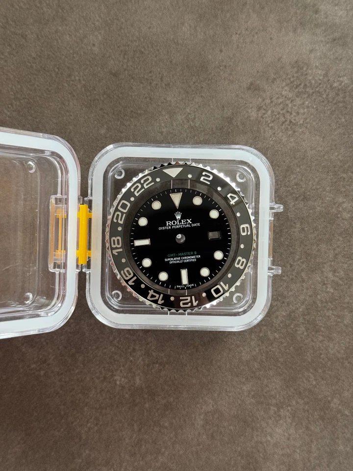 Rolex GMT mostrador e moldura de cerâmica 100% original “fábrica” 116710LN Chromalight - Imagem 1 de 4