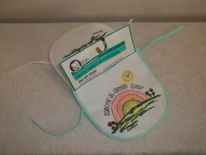 Vtg 2 Unused 1970's Gerber Toddler Tie on Style Baby Drool Bibs Terrycloth Vinyl - Picture 1 of 9