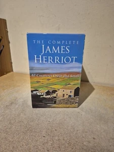 THE COMPLETE JAMES HERRIOTT ALL CREATURES GREAT AND SMALL (U3) - Foto 1 di 9