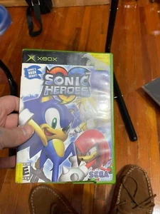 Sonic Heroes XBOX Clean Disc, ohne Anleitung, OVP beschädigt - Bild 1 von 3